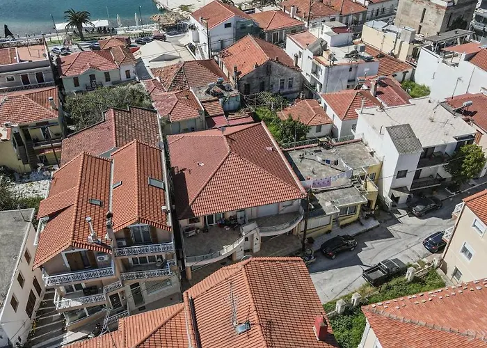 Panellinion Thassos يميناريا